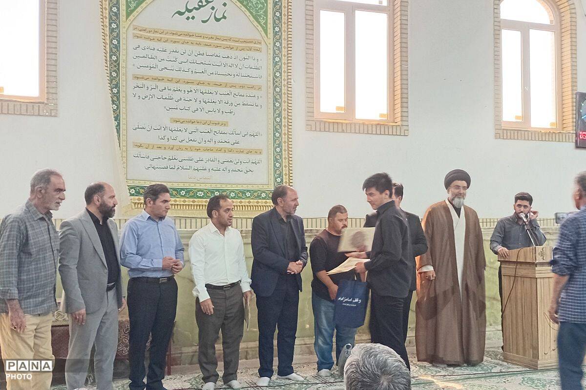 از جشن تکلیف «پروانه‌ها» تا نماز جمعه روز مساجد؛ جلوه‌ای از پیوند مسجد و مدرسه در پیشوا