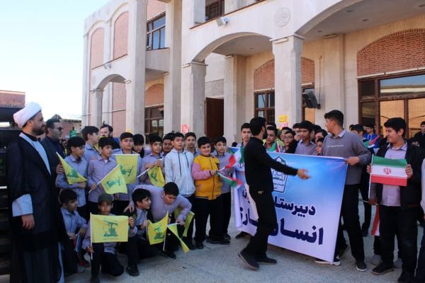 خروش دانش‌آموزان گرگانی در روز حماسه و بصیرت