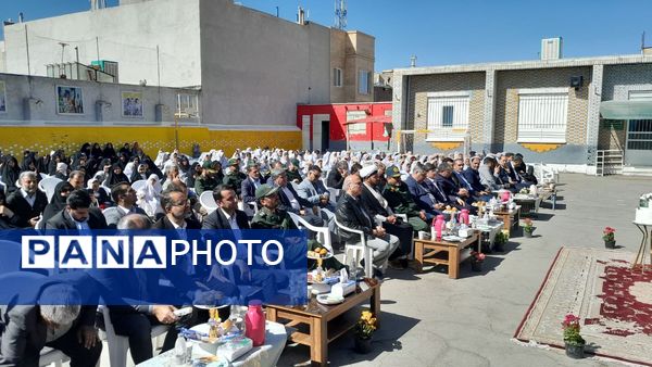 آیین نواختن " زنگ سپاس معلم "  در تربت حیدریه