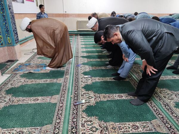 ترویج فرهنگ نماز جماعت در مدارس شهرستان قدس با برنامه "مهر تا مهر "
