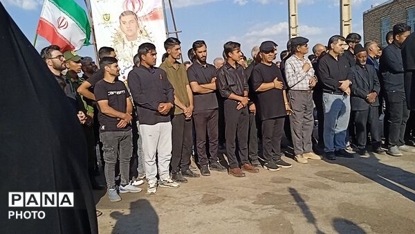 تشییع و تدفین شهید مصطفی حسینی در روستای سید آباد 