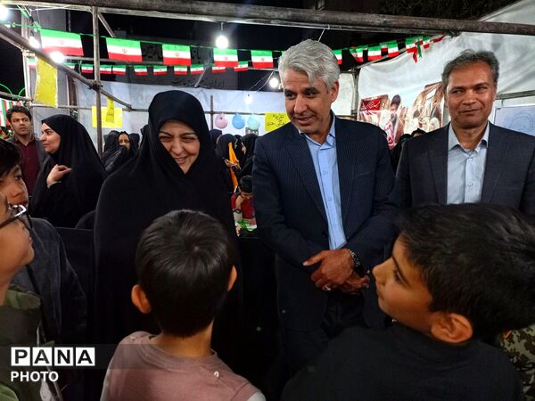 افتتاح موکب های دانش آموزی در حاشیه اجتماعات مردمی در شهرستان کاشمر