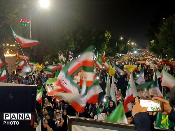  نود و یکمین شب از اجتماعات در حسینیه امام خمینی میهمان قاب پانا