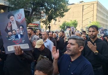 عزاداری مردم شیراز در سوگ رئیس جمهور فقید و شهدای خدمت 