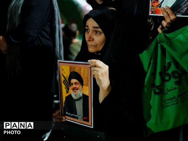 موج خروشان همبستگی در گلوگاه 