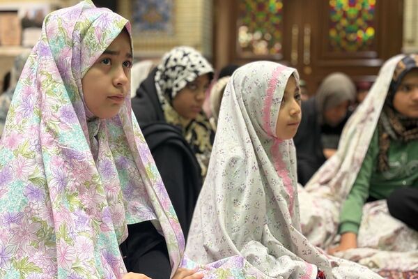 نوجوانان و جوانان در اعتکاف مسجد امام موسی کاظم (ع) گرد هم آمدند