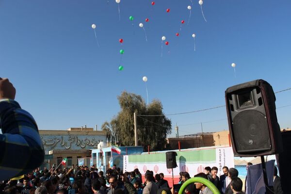 زنگ انقلاب در یزد طنین انداز شد