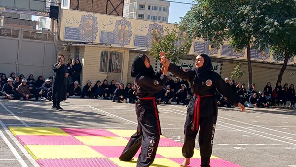 المپیاد ورزشی در دبیرستان کوثر فرهنگیان