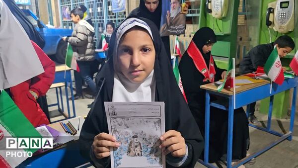 کلاس و نیمکت های نمادین به یاد دانش آموزان مینابی در موکب آموزش و پرورش ناحیه یک یزد