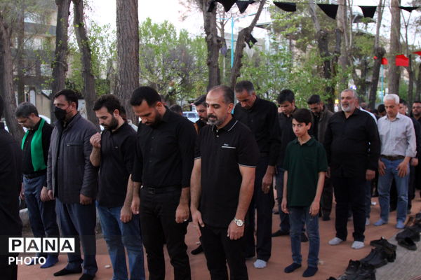 لحظه تحویل سال در پارک دفاع مقدس یزد