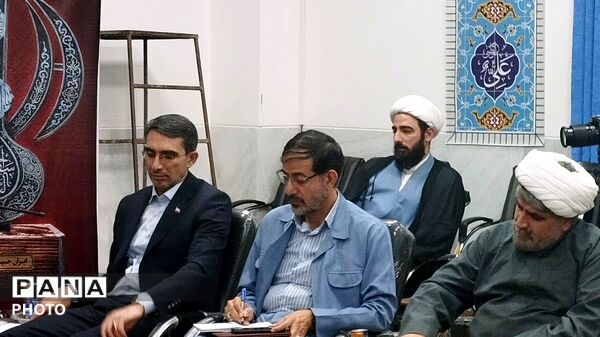 نشست شورای همکاری حوزه علمیه و آموزش و پرورش لرستان