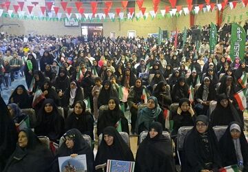  آیین بزرگداشت رهبر معظم انقلاب و یادواره شهدا و جانفدایان‌