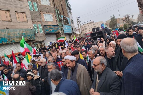تجدید پیمان مردم ولایتمدار بهارستانی با سومین رهبر انقلاب در روز قدس