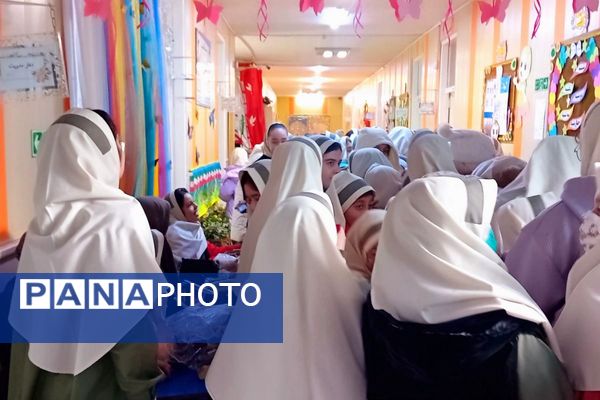 مهمانی طعم‌های دانش‌آموزی در جشنواره آشپزی دبستان دکتر کیهانی۱