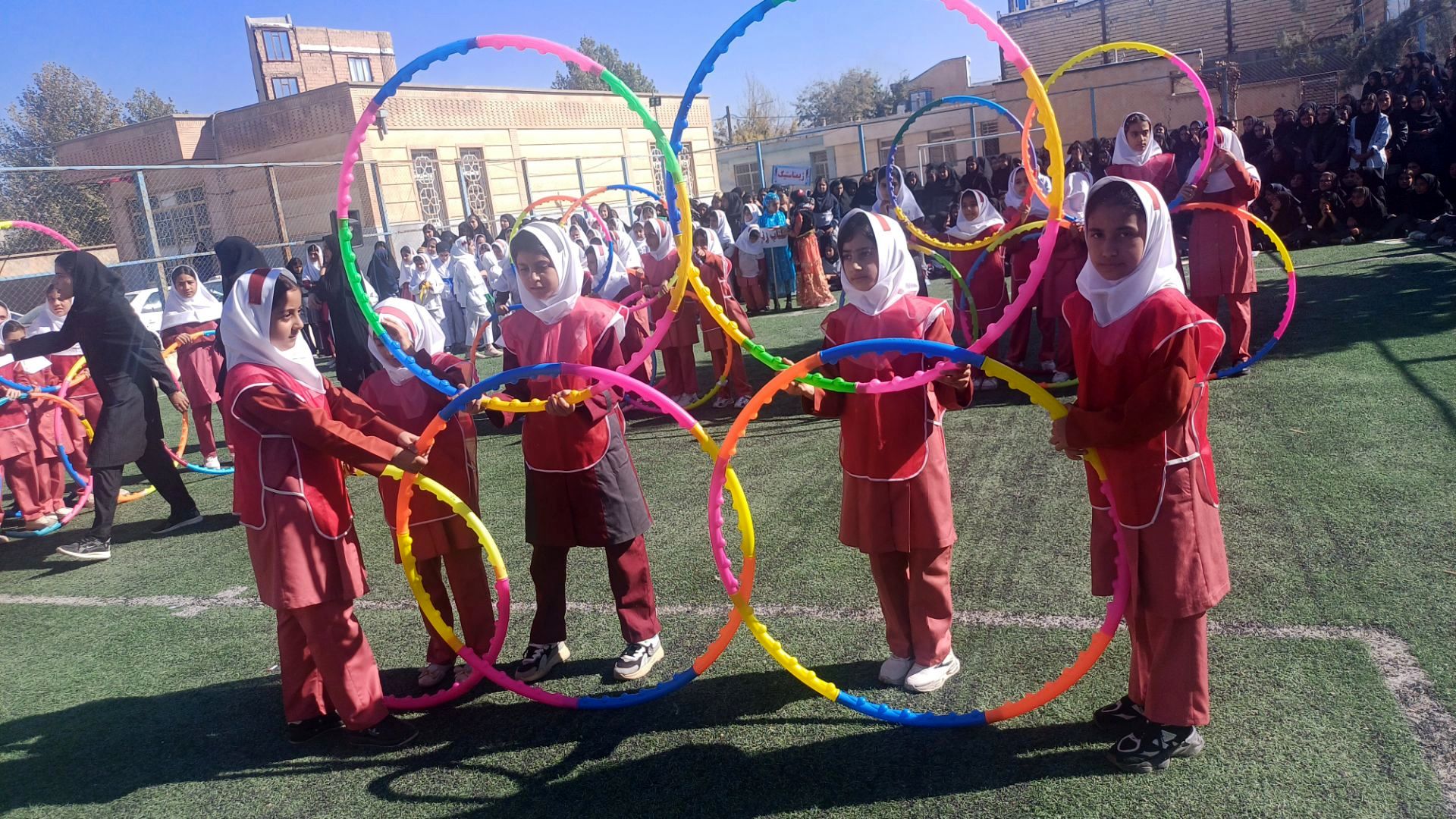 افتتاحیه باشکوه المپیاد ورزشی درون مدرسه‌ای در آموزشگاه معرفت کوهدشت