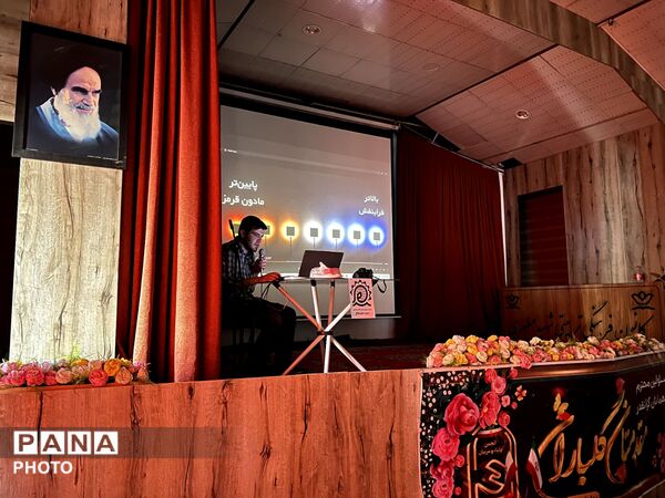  کارگاه خبرنویسی و روایتگری مجازی و عکاسی در کانون شهید مطهری ساوجبلاغ 