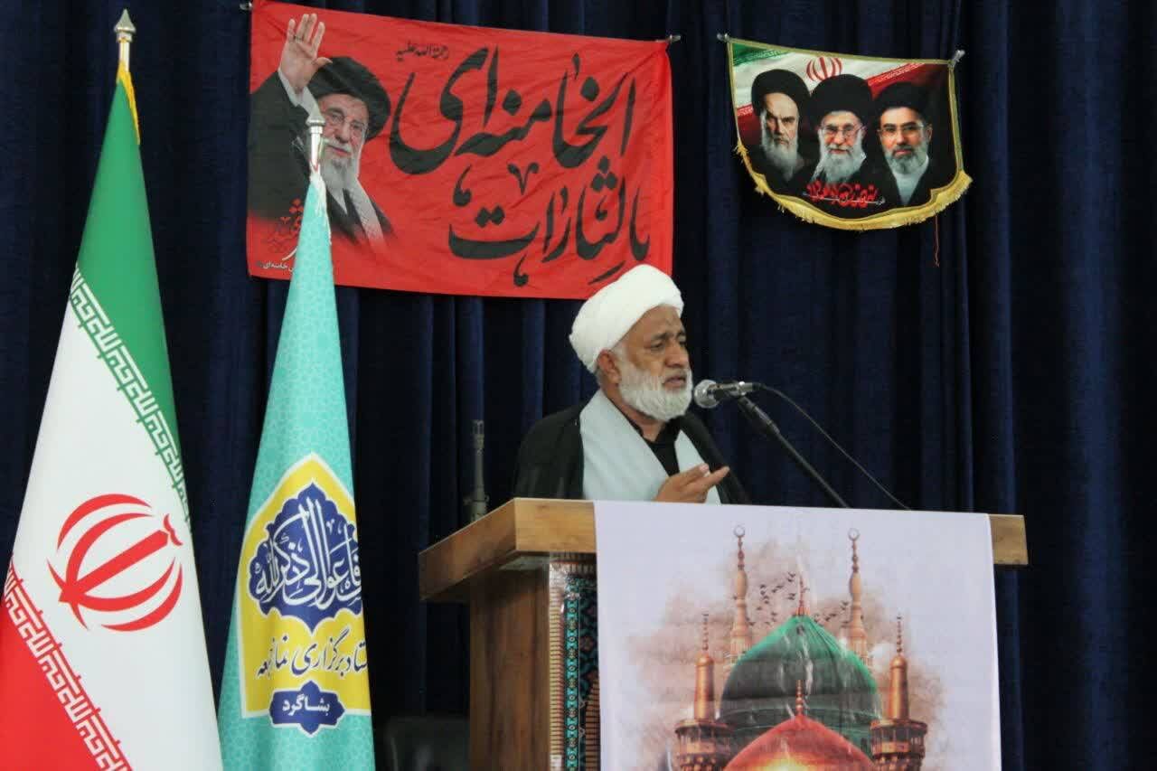 مسئولان مشکلات مردم را در میدان مدیریت حل کنند