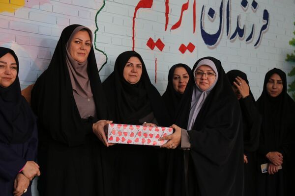 جشنواره مادر و دختری در دبستان زینبیه تبریز