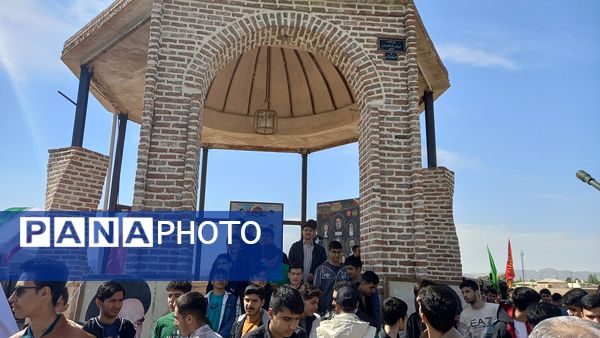 نمایشگاه فرهنگی تربیتی ارتش شهرستان مراغه