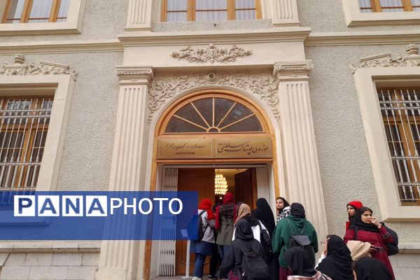 هنرجویان هنرستان کبری زرگران ملارد مهمان کاخ سعدآباد
