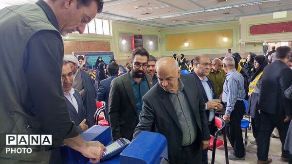 جشن عاطفه‌ها؛ روایت مهر و همدلی در مدارس لرستان