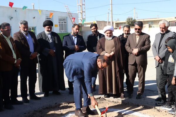 آیین کلنگ زنی آموزشگاه ۶کلاسه سلمان فارسی  در روستای بداف ابرکوه