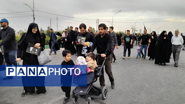 مراسم بزرگداشت شهدای خدمت با حضور نوجوانان انقلابی
