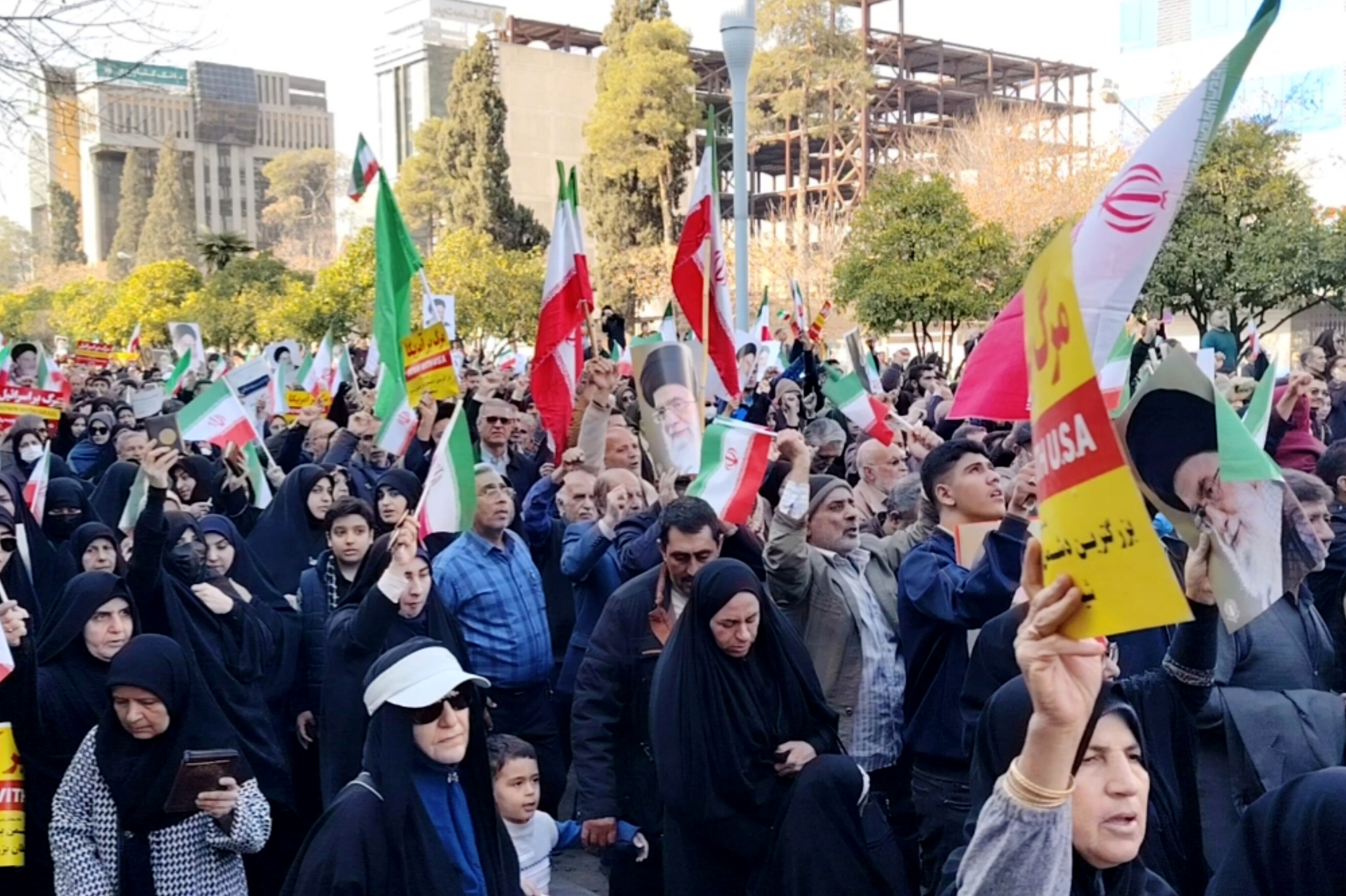 حضور پرشور شیرازی‌ها در محکومیت حوادث تروریستی اخیر