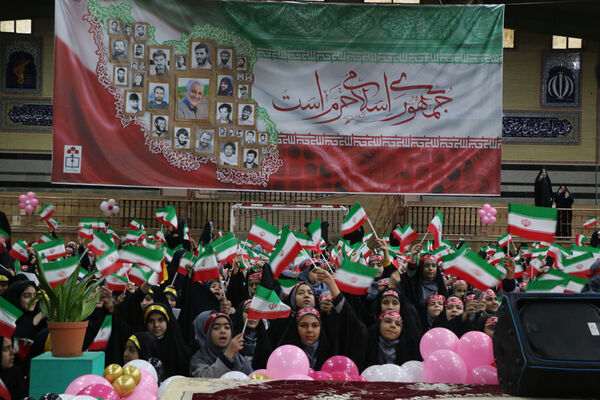 همایش دختران حاج قاسم 