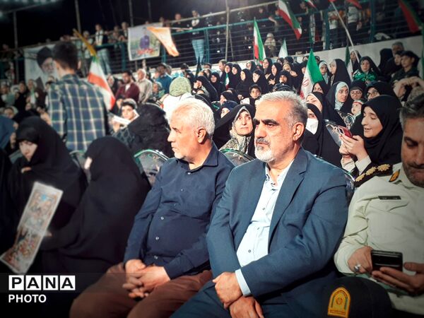 نهمین کنگره شهدا با گرامیداشت ۱۱۰۰ شهید فرهنگی و دانش‌آموزی منطقه ۱۶ تهران