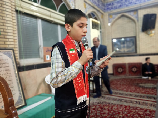 آیین دوشنبه‌های مسجدمحوری با محور میز خدمت در شیراز