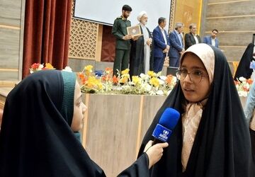 جشن قلم‌های برتر؛ تجلیل از برندگان مسابقه دلنوشته در بیرجند