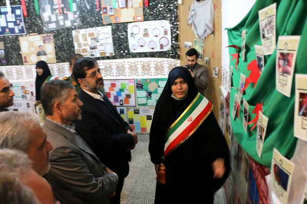 برپایی جشن «حضور تا ظهور» در دبیرستان شهیده حسنی سعدی قم
