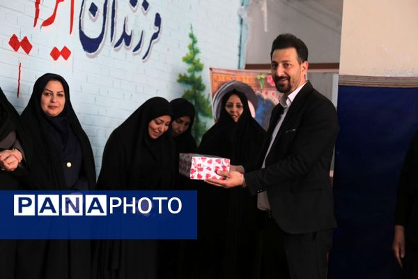 جشنواره مادر و دختری در دبستان زینبیه تبریز