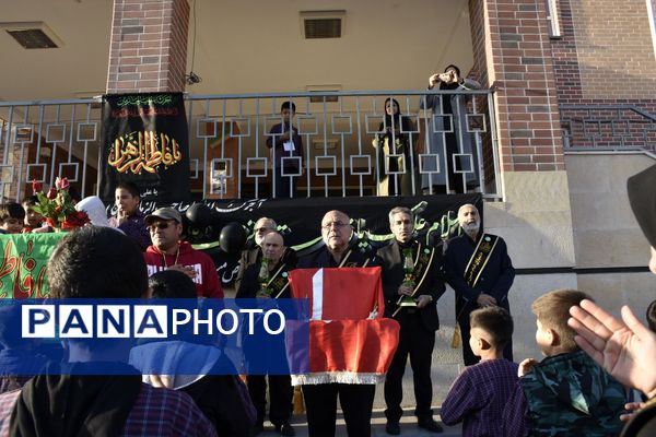 ایستگاه‌های صلواتی و دسته‌های سینه‌زنی و هیات‌های عزاداری در مدارس شهرستان قدس