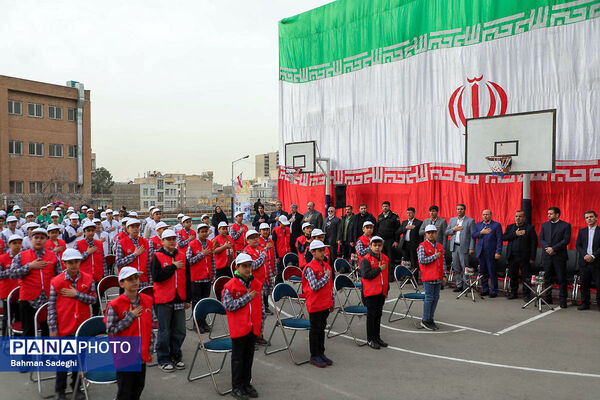 افتتاحیه مسابقات ورزشی بین مدرسه‌ای جام اقتدار ایران