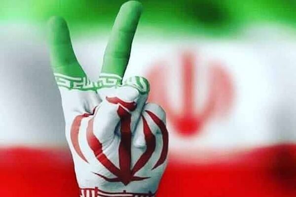 چهل‌وهفت سال ایستادگی؛ روایت یک ملت