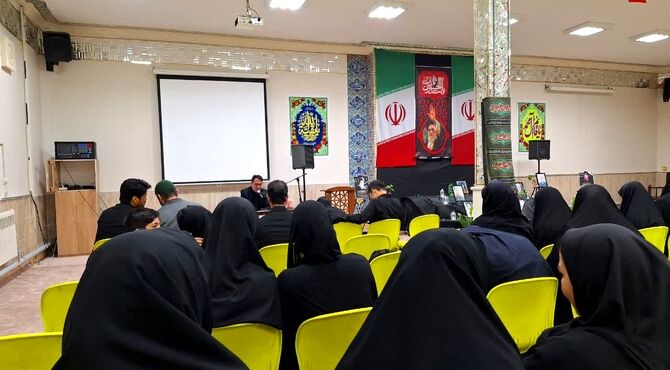 تجدید عهد با خون شهدا در محفل نورانی قرآن
