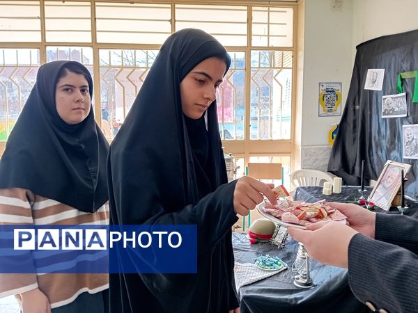 گرامیداشت پنجمین سالگرد شهادت سردار سلیمانی در دبیرستان فاطمه الزهرا 