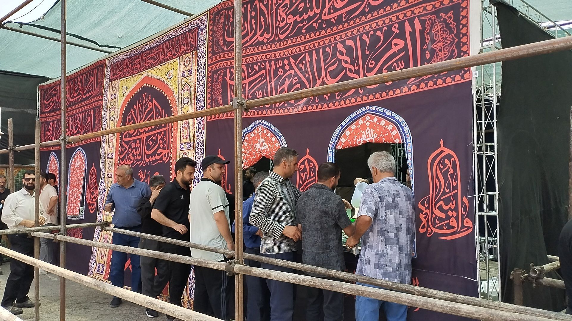 برپایی موکب‌های زائران تشییع امام شهید در نظرآباد