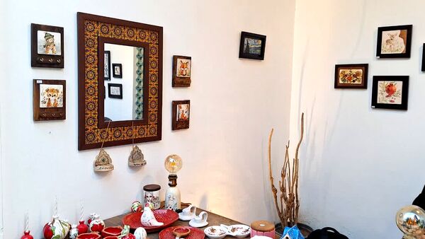 برگزاری نمایشگاه صنایع دستی دختران ساوجی در عمارت صالحی