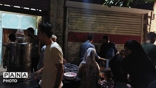 چایخانه حوزه علمیه گلشن در صد و چهل و چهارمین شب از اجتماعات مردمی 