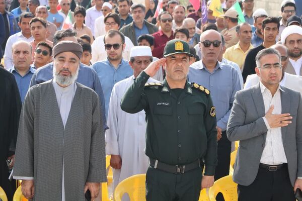 مردم بندرخمیر با حضور یکپارچه در ۲۲ بهمن اقتدار خود را فریاد زدند