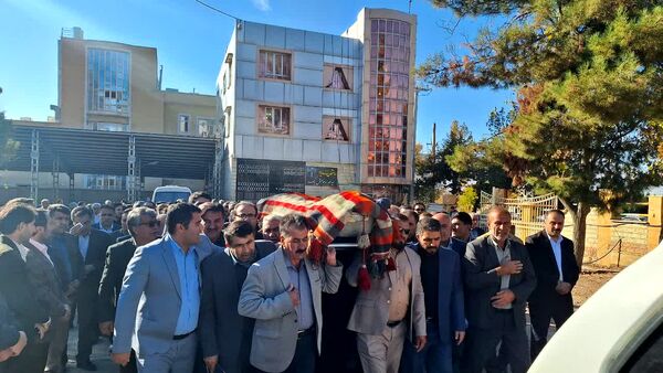 وداع با پیکر مرحوم فریدون داوری در آموزش وپرورش کهگیلیویه و بویراحمد