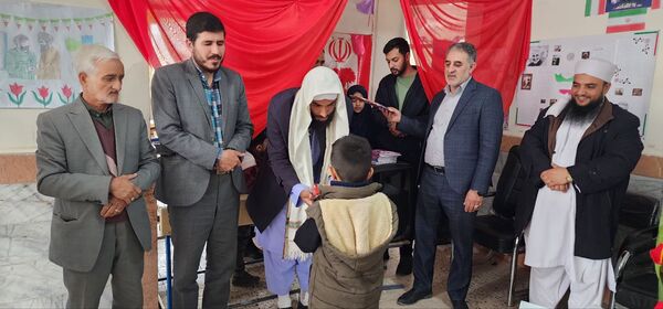 عطر انقلاب در دبستان امام جعفر صادق(ع) روستای تونه شهرستان باخرز