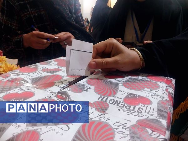 اولین جلسه انجمن و اولیا و مربیان در دبیرستان میرزا جعفر سروقد ناحیه یک مشهد