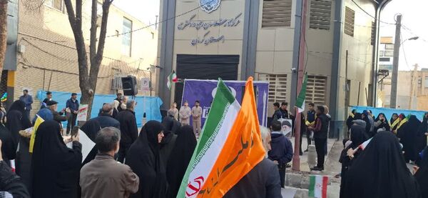 غرفه خبرگزاری پانا، وعده دیدار دانش‌آموزان در راهپیمایی 22 بهمن