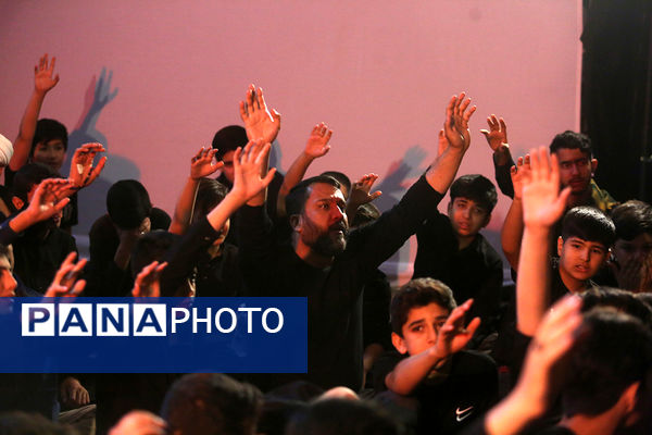 محفل عزاداری نوجوانان فاطمی در دهه اول محرم الحرام