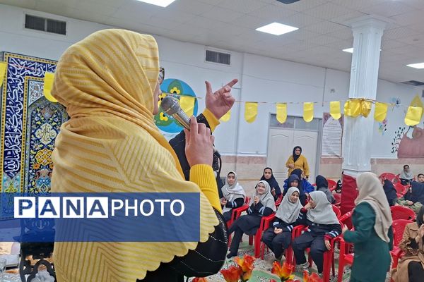 شوق انتظار دیدار منجی عالم بشریت در قلب‌های دانش‌آموزان زینبیه۲