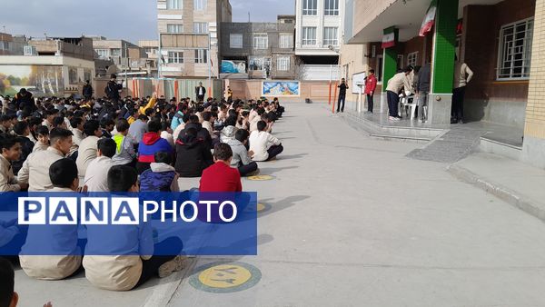 جشن میلاد امام علی (ع) و روز پدر در مدرسه ابوریحان بیرونی 